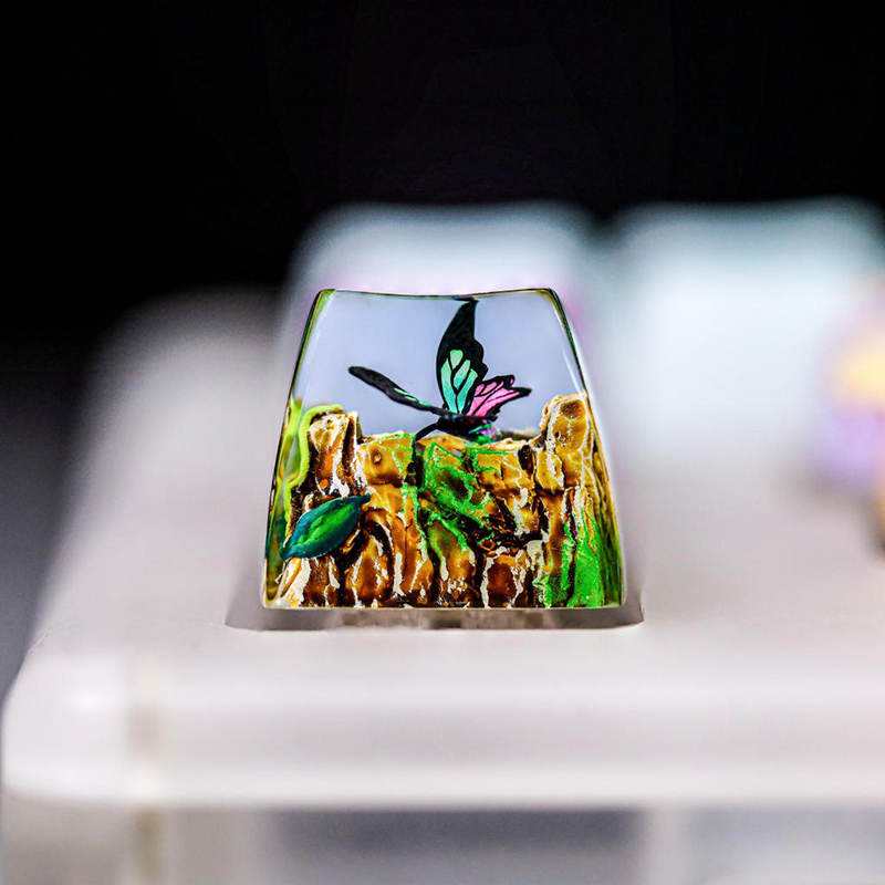 Resin Art Baby - Organismus-Harz-Tastenkappe Kreatives Kunst-Tastatur-Dekorationsstück Schönes Schmetterlings-Motiv 3D-Landschaft