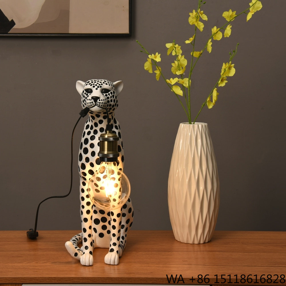 Moderne Kunst Tier Leoparden-H – Resin Art Sculptures Bewertung und Preis